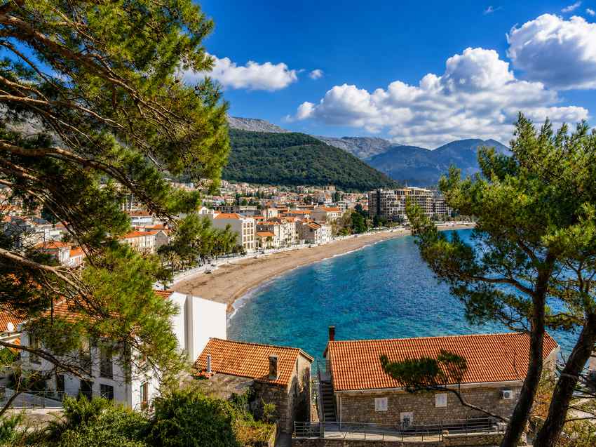 Priobalni grad Petrovac na Jadranu